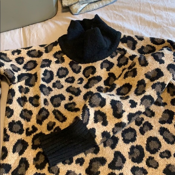 Leopard high neck sweater - Picture 2 of 3